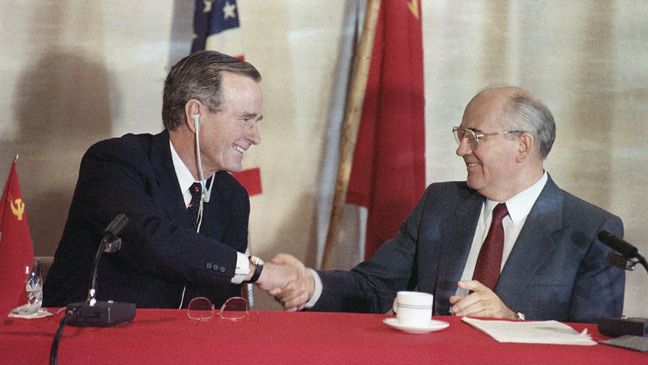 DrPnygard's tweet image. Today in 1990-at a superpowers summit meeting in Washington, DC-U.S. President #GeorgeHWBush and Soviet leader #MikhailGorbachev signed a historic agreement to end production of #ChemicalWeapons and begin the destruction of both nations’ sizable arsenals of the deadly material.