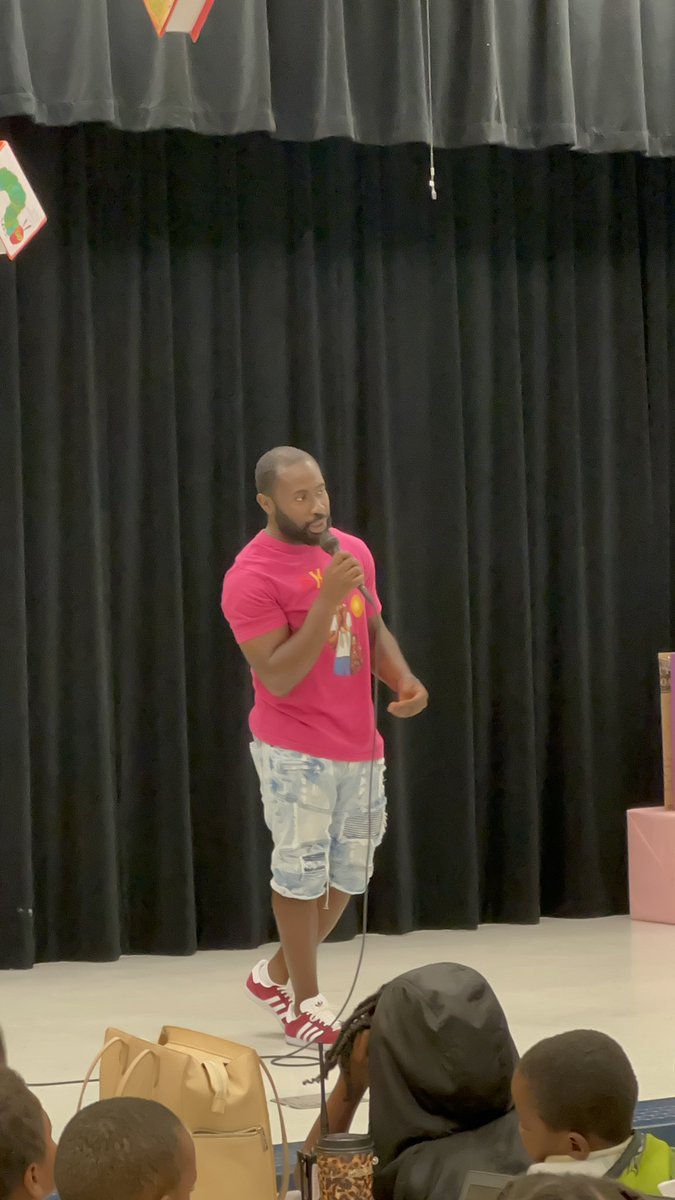 HeilangePorcena's tweet photo. NSE Teachers and Staff Got Talent! Our annual event for our scholars was a huge success! @browardschools @BcpsCentral_ @NorthSideNSE @bcpsleonardi @DrGHarrigan @QaiyimKaia #bcpsteach #proudprincipal #positiveschoolculture #EOYFun https://t.co/zW2JSYnH6W