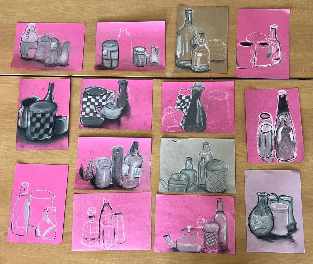 Calderside_Arts's tweet photo. Some fantastic still life drawings from our new S3 in Ms Dunn's class. #caldersideac #stilllife #schoolart #artanddesign #s3 https://t.co/hSIlRJJiVE