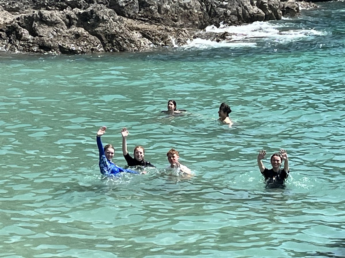 Clydeview_Art's tweet image. Another wonderful day in Cornwall with our Dive project Cornwall group. Snorkelling at Kynance Bay and a coastal walk to Lizard point. Fabulous memories being made! ⁦@clydeview_a⁩ #freedomdiving #diveprojectcornwall