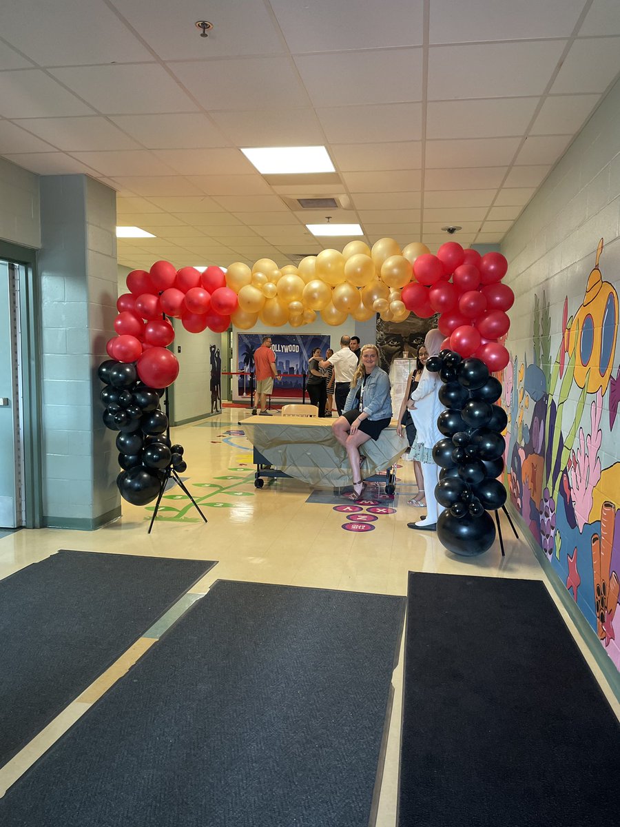 SBA 8th Grade Social! Hollywood!! Where every student is a 🌟 We are ready to go... Awaiting the VIPs 💫