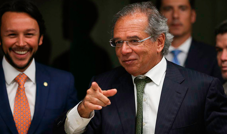 @MinFazenda Obrigado Paulo Guedes e ao agronegócio deste país.
PIB = 1,9%
Agronegócio: +21,6%
Serviços: +0,6%
Indústria: -0,1%
Famílias: +0,2%
Governo: +0,3%
Investimentos: -3,4%
Exportação: -0,4%
Importação: -7,1%