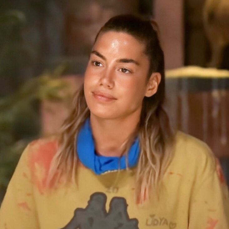 AsenaOfficalFC's tweet photo. Asena karakterinle hızınla atışlarınla gülmenle ağlamanla her şeyinle survivor’a damga vurdun gerçek bir başroldün iyi ki sen Asena iyi ki tanıdık seni  survivordan bir Asena geçti..❤️

#asenademirbağ • #survivor2023 • #survivortürkiye https://t.co/NP530ZvEwf