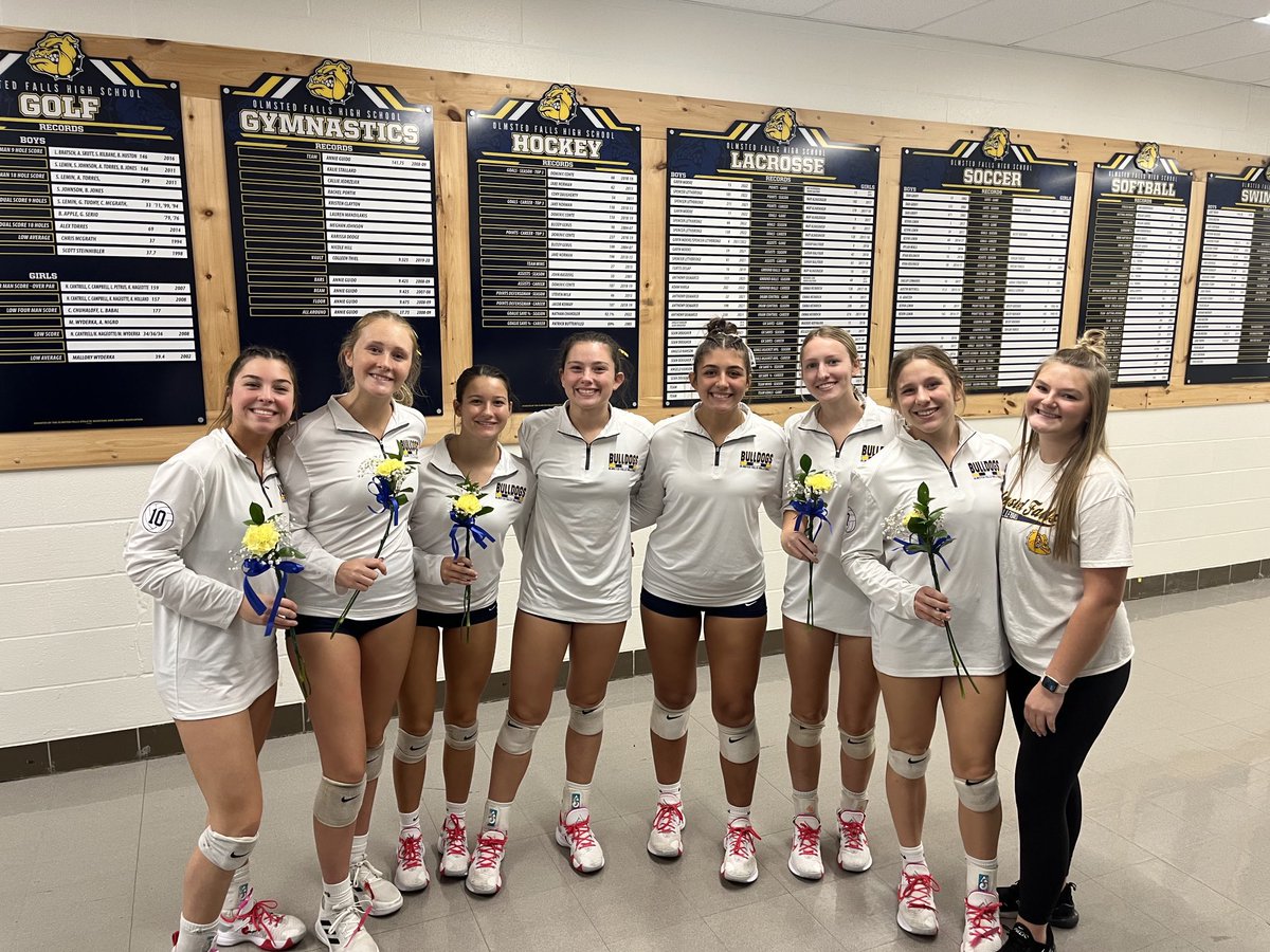 Congratulations to our seniors Carly, Aishlin, Cam, Gabby, Kylee, Alex, Claire, and Addie on your graduation! Go out and do great things, and don’t forget to come back H💙me to us. You are loved and will be missed.