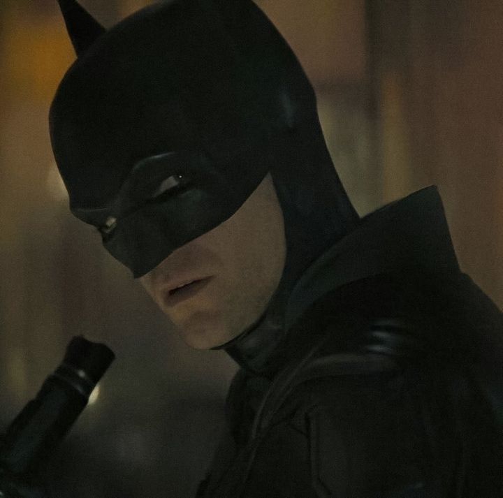 BlogDeBatman's tweet image. #DCUCine: 😰 ¿MALAS NOTICIAS PARA BATTINSON? 😰

De acuerdo al portal @Moviesr_net el inicio del rodaje de #TheBatmanPartII se retrasaría hasta Marzo del 2024 como consecuencia de la actual huelga de guionistas en #Hollywood.