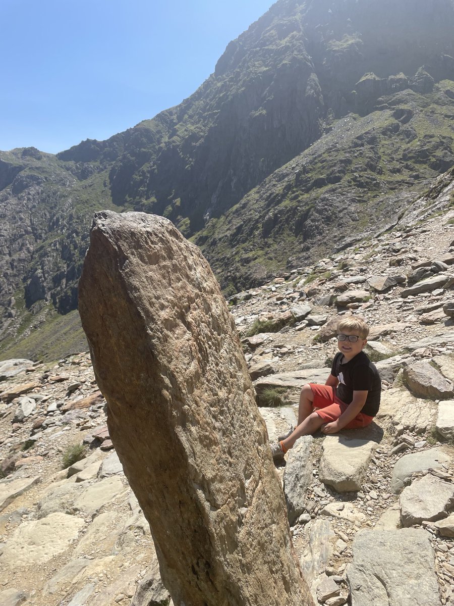 ⁦@PrimaryBg⁩ - what an Epic day for Lucas - walking up Snowdon 💪💪 on a wonderful day ☀️😎