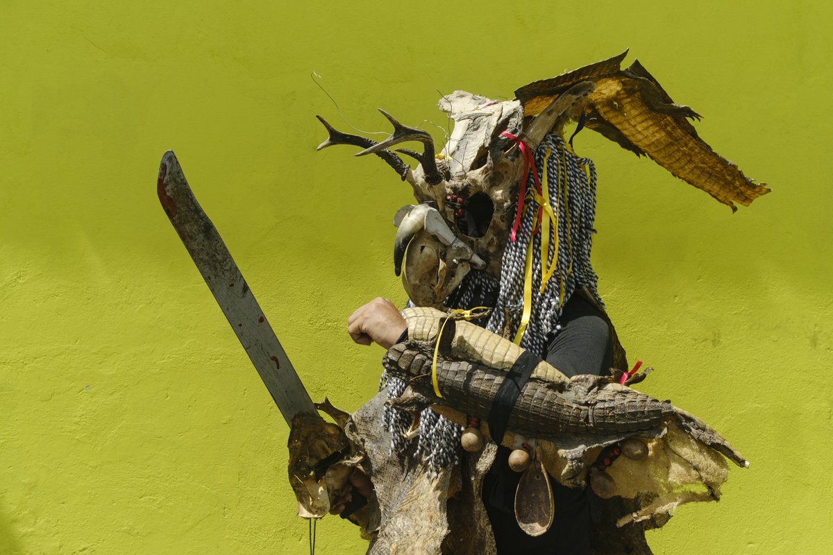 ¡Ey, peces!

En sus correos está "El cardumen" de junio. 

Les enviamos una mezcla variadita de recomendaciones y análisis de productos culturales que les van a explotar la cabeza. 

Léanla en el link de la bio.

Foto: <a href="/ungabrielmas/">Gabriel Rojas</a>