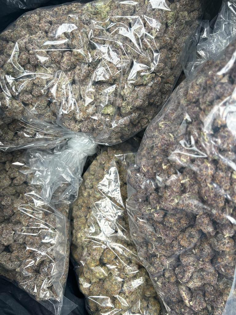 Big bags of candy 🍬💥💥💥 
Also have Mix and Match available however you want. Each strain is unique In its own way🌿❤️
Place your order and receive a free Trapsnack!!
#Marijuana #MMJ #Cannabis #CannabisCommunity #420Life #Stoners #Stonerfam #Mmemberville #WeedLovers