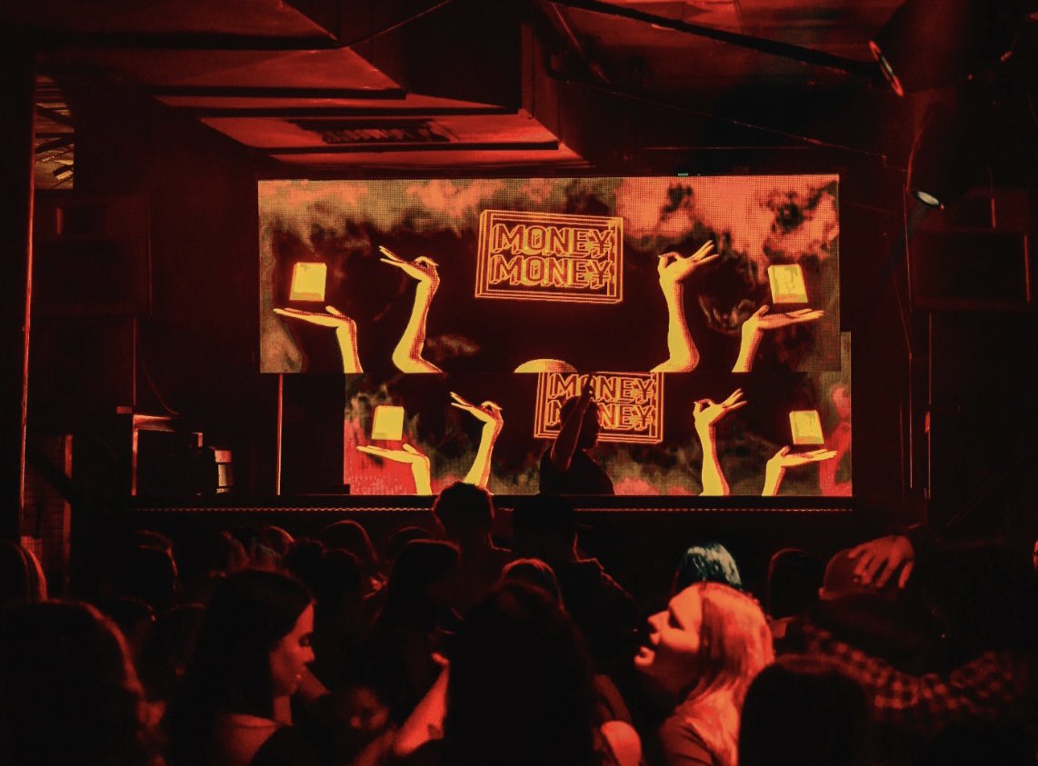 Money Money tweet media