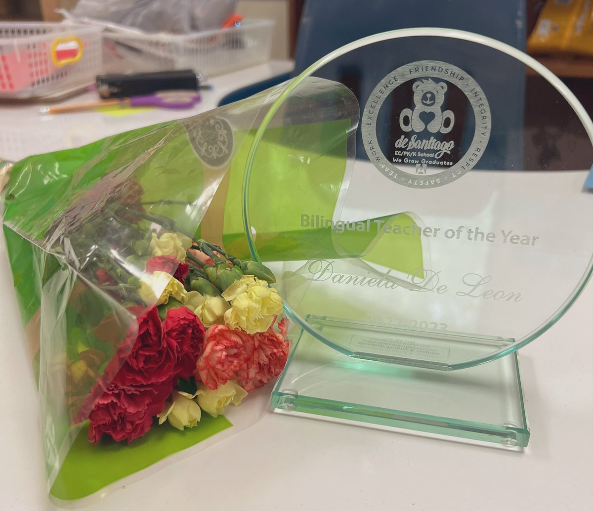 Daniela De Leon tweet media