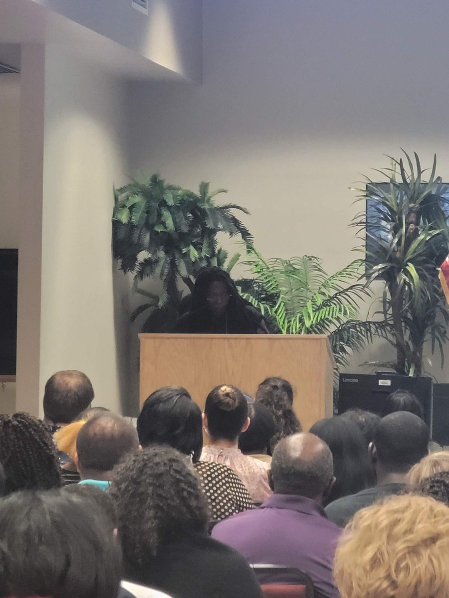 ccsteachers's tweet image. Loved celebrating our BT 3s and their mentors at the BT Graduation today! Thank you @mellottahill1 @AmberHouseCTE and CCS TOY Talicia Smith for your encouraging words! Congratulations 🎈🎉 @CumberlandCoSch