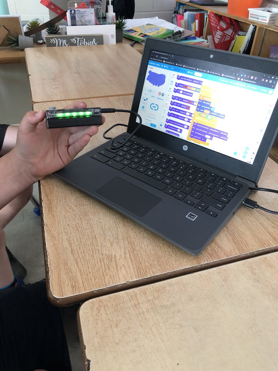 FatimaLeal21's tweet image. Another great day of working with Cyber Pi. Students started to code a  noise detector that could gather data. Grateful to be able to try this new device with our classes. @CaradocPS @ms_ctobias #cyberpi #logicsacademy #tvdsbstem
