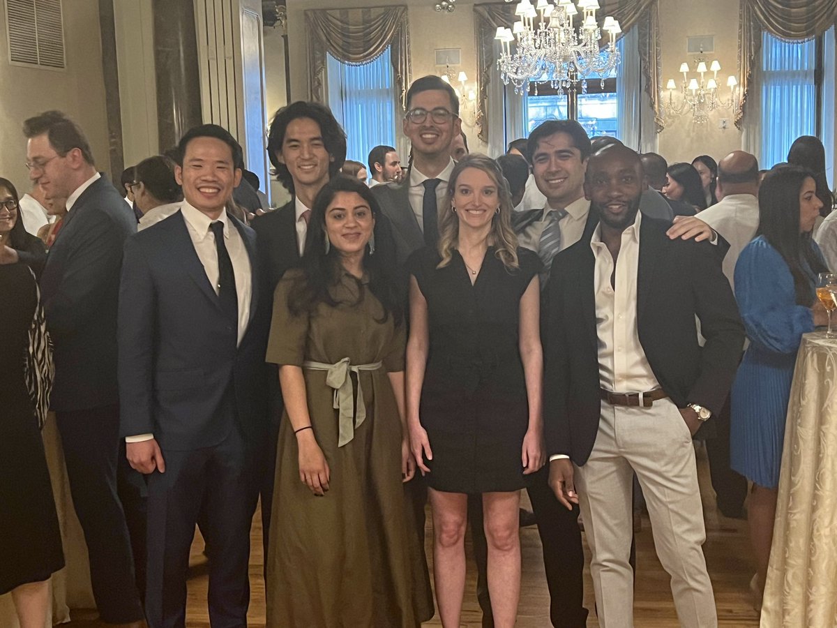 Daryl Goldman MD (@daryl_goldman) on Twitter photo My incredible diagnostic radiology classmates at graduation tonight! CONGRATS! ๐๐พ๐๐ #bestclass <a href="/MountSinaiDR/">Mount Sinai Radiology Residency</a> Loved being a part of your class! #radiology #radres My incredible diagnostic radiology classmates at graduation tonight! CONGRATS! ๐๐พ๐๐ #bestclass <a href="/MountSinaiDR/">Mount Sinai Radiology Residency</a> Loved being a part of your class! #radiology #radres