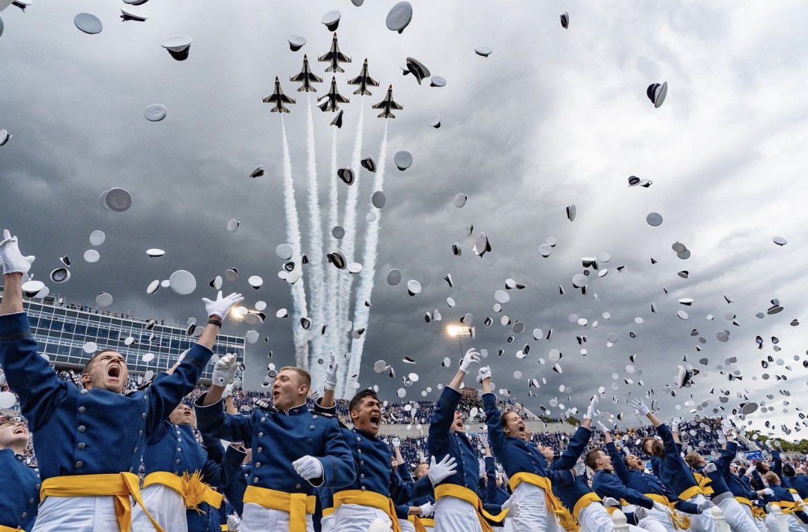 Noah Bishop (@noahbishop24) on Twitter photo Beyond blessed to receive my first offer and an opportunity to serve my country from The United States Airforce Academy!🇺🇸🇺🇸#BoltBrotherhood <a href="/AF_FBRecruiting/">Air Force Football Recruiting</a> @CoachWhit_AFA <a href="/CoachRush_CTFB/">Coach Marvin Rushing</a> <a href="/Detroit_CTFB/">Cass Tech Football 2024 Division 1 State Champions</a> Beyond blessed to receive my first offer and an opportunity to serve my country from The United States Airforce Academy!🇺🇸🇺🇸#BoltBrotherhood <a href="/AF_FBRecruiting/">Air Force Football Recruiting</a> @CoachWhit_AFA <a href="/CoachRush_CTFB/">Coach Marvin Rushing</a> <a href="/Detroit_CTFB/">Cass Tech Football 2024 Division 1 State Champions</a>