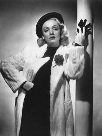 #MarleneDietrich