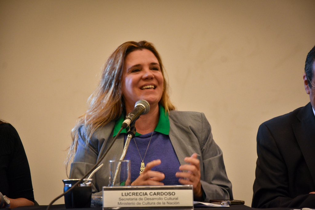 🙋🏽‍♀️ En el marco del MICA 2023, tuvimos nuestra primera Asamblea Federal de Cultura de este año pasado 🇦🇷 junto a lxs representantxs de cultura de las provincias, acompañadxs por el ministro Tristán Bauer y su equipo de autoridades.

#AsambleaCultura #MICA2023 #MICA