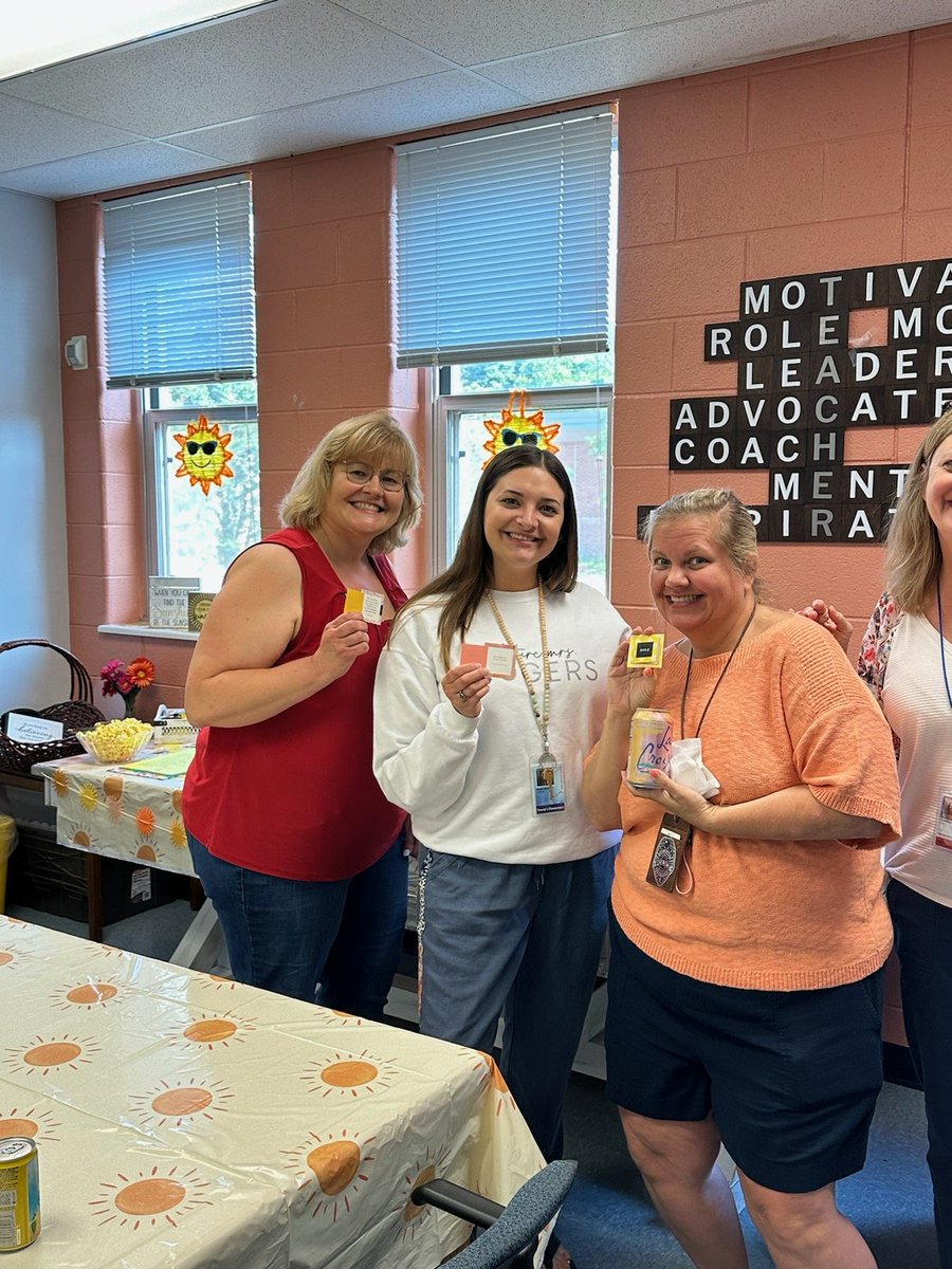 TraceysAACPS's tweet photo. Today, we celebrated June first with all things SUNSHINE! Thank you, Mrs. Sinnott, for an amazing spread that definitely spread brightness and happiness to our staff!
#positiverelationship
#SunshineCenter @AACountySchools https://t.co/HrE0PCMEnv
