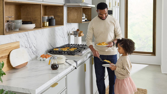 LG_AH_Portland's tweet photo. The 🌟 of breakfast isn’t the pancakes—it’s the guy making them. #HappyFathersDay #LifesGood #LGUS #LGFam @LGUS https://t.co/TgdL2TaoPs
