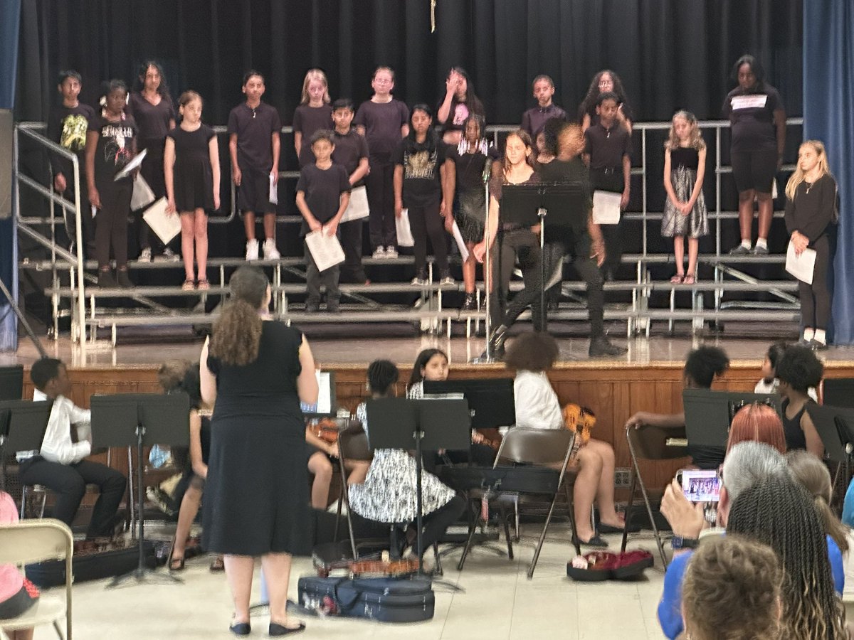 Htsd_Klockner's tweet photo. Tonight our String and Vocal concert!!!! Congratulations to all the students job well done. Thank you #MsLimato &amp; #MrCaruso @WeAreHTSD @KlocknerPTA @RashaanMonroe https://t.co/lppVymvWNI