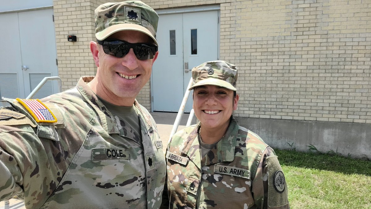 Muleskinner_SCO's tweet image. Today we promoted a Muleskinner to SSG! I'm looking forward to many more promotions in the squadron.

#growingNCOS #supporttheline #AIEEYAH