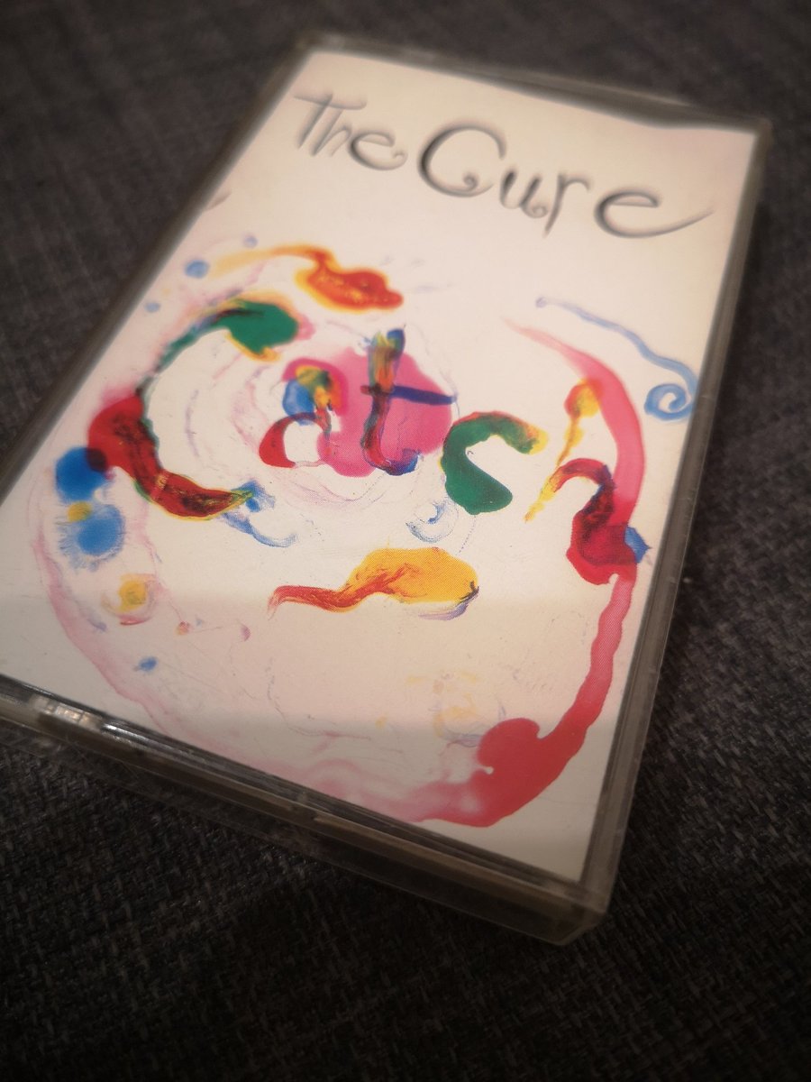 Who remembers the cassette single?

#tapecassette #tape #cassette #forwardrewind #lostformat #sonywalkman #playpause #streaming #NowPlaying #PlayingNow #Playing #TheCure #robertsmith #goth