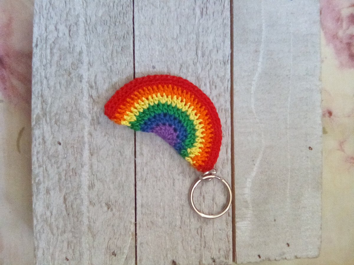 Back_Country17's tweet photo. 🌈Happy Pride Month loves!!! 🏳️‍🌈
I might not have a lot but I do have some pride themed items! And I can always make something special per request! 
#HappyPrideMonth #PrideMonth #crochet #handmadewithlove #crochetjewlery #crochetkeychain #handmadejewelry #supportsmallbusiness https://t.co/o4Zz4EtZjm