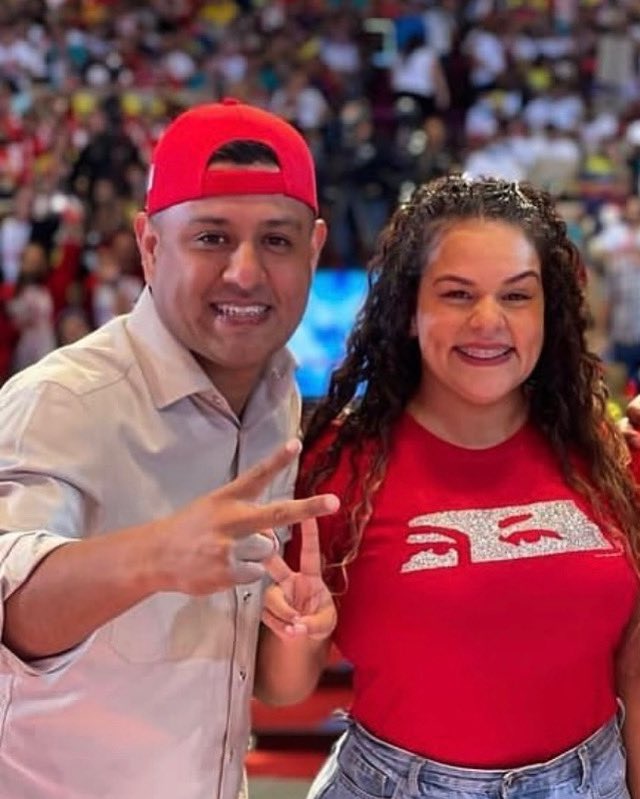 pinfantea's tweet photo. ¡Felicidades en tu cumpleaños @rodbexa ! https://t.co/8Ldz6PakqC