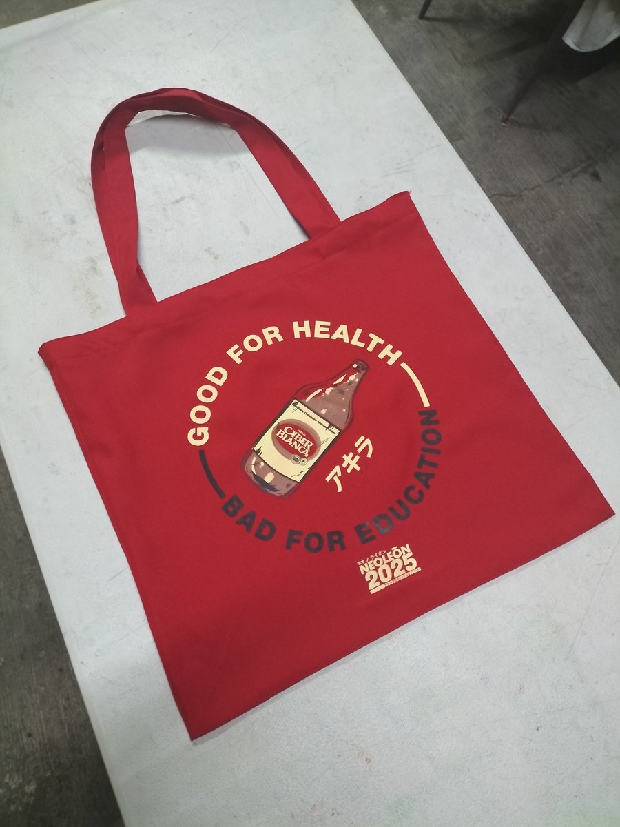 Loftcraftt's tweet image. Bolsas tote para @neoleon2025 en color rojo con impresión a 3 tintas con efecto flúorescente 🐙⚡
#serigrafia #screenprint #screenprinted #screenprinting #neoleon #neoleon2025 #NuevoLeon #totebag #totebags #purse #bolso #caguama #beer #akira #otomo #Japanese #streetwear #kanjis