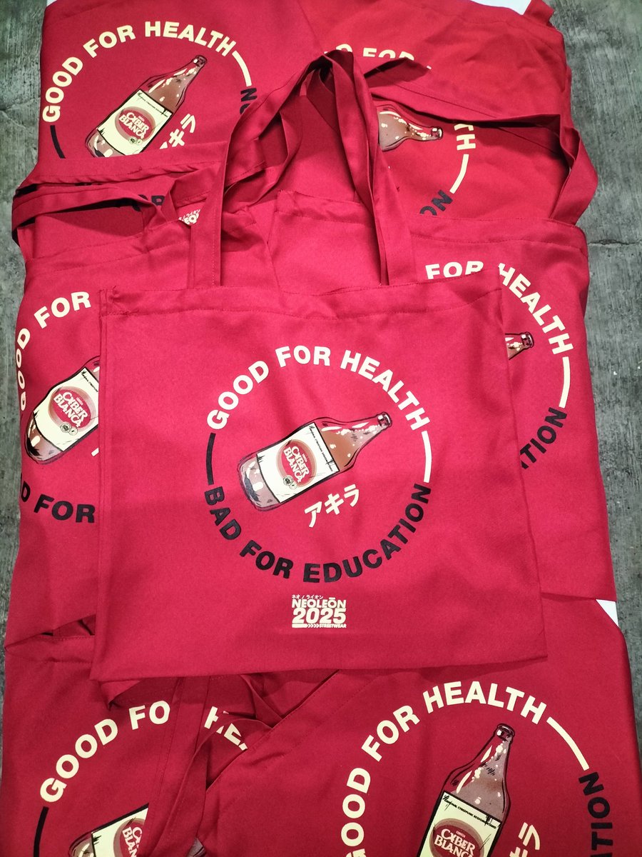 Loftcraftt's tweet image. Bolsas tote para @neoleon2025 en color rojo con impresión a 3 tintas con efecto flúorescente 🐙⚡
#serigrafia #screenprint #screenprinted #screenprinting #neoleon #neoleon2025 #NuevoLeon #totebag #totebags #purse #bolso #caguama #beer #akira #otomo #Japanese #streetwear #kanjis