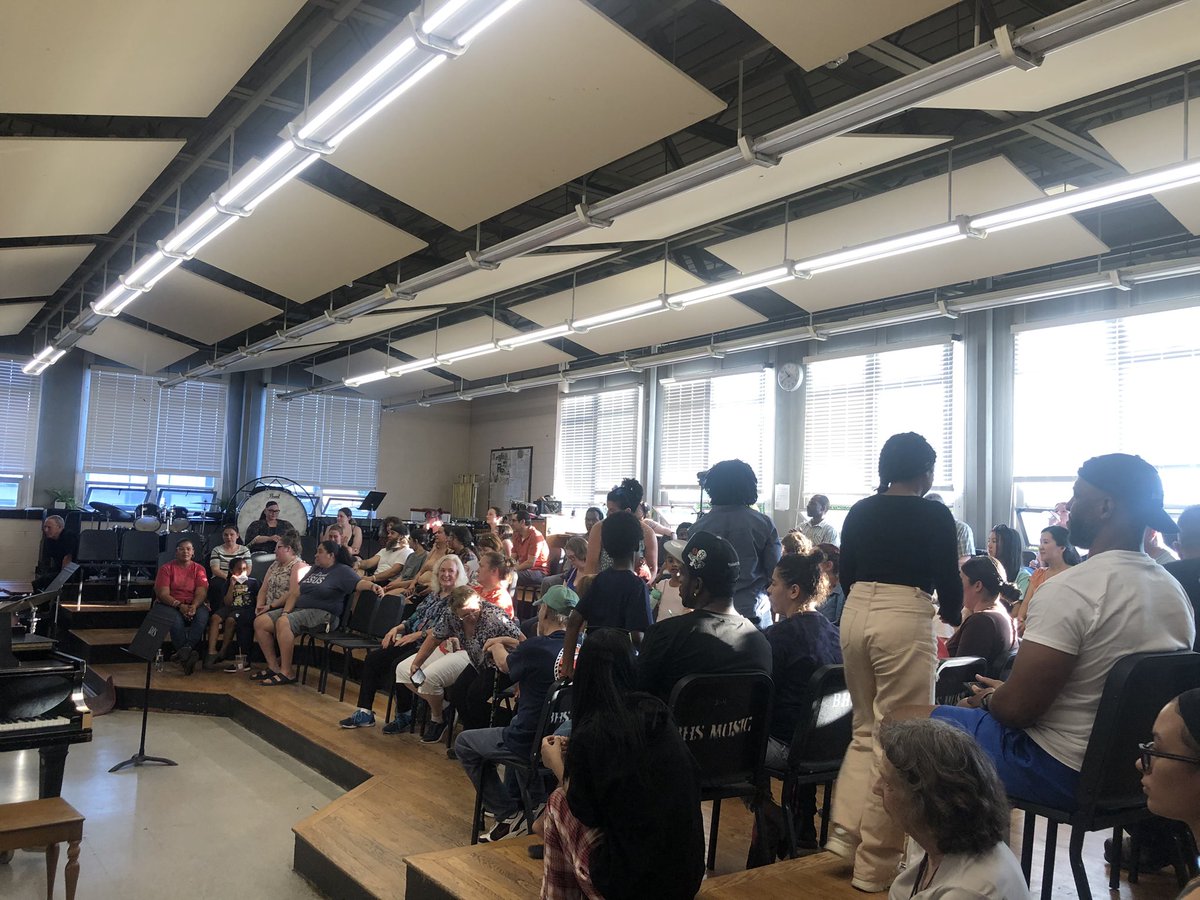 WPSPerformArts's tweet photo. #GratitudePost Thank you to all the friends and family who support the musical development of their students! Even when the room is 85 degrees! @worcesterpublic @BHSMusicMagnet  #TheSchoolThatNeverSleeps #ArtsEd4All https://t.co/Z0TS9yiM9u