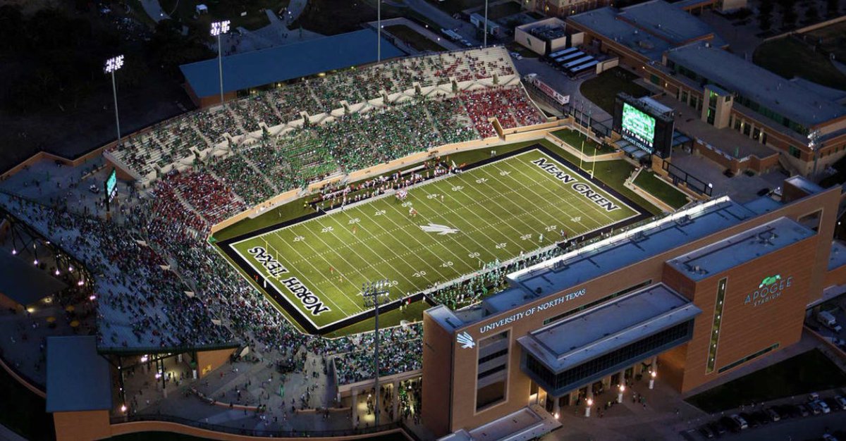 After a great camp and conversation with <a href="/JordanDavisUNT/">Jordan Davis</a> , I am blessed and excited to receive an offer from the University of North Texas!! 🦅🟢⚪️ #GMG <a href="/TrustMyEyesO/">⭕️FFERTUNITY</a> <a href="/TyMurphy/">Ty Murphy</a> <a href="/_Coach_Kirkland/">Josh Kirkland</a> <a href="/DAYERS_LOE/">SauceGod.D.A.</a> <a href="/coachnovakov/">Coach Novakov</a>