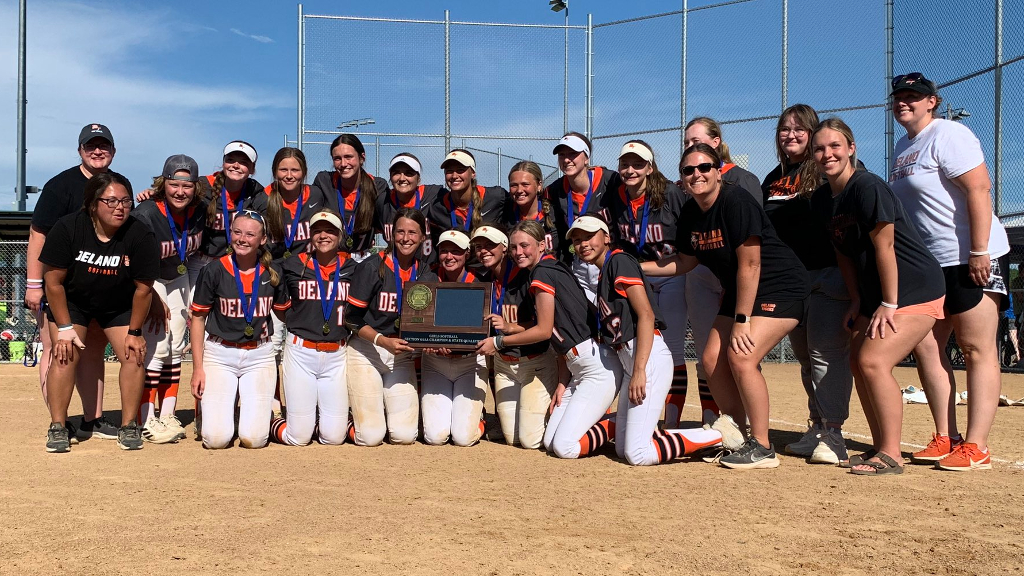 Congratulations to @DelanoSoftball who are headed to the <a href="/MSHSL/">Minnesota State High School League</a> State Tournament as Section 6AAA champions! 

Final score: Delano 10, @BSMRedKnights 4
