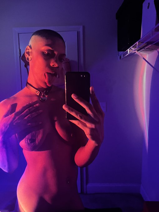 Sexy lil thing 👅 https://t.co/YA5idb5gNg<a href="/tag/onlyfans"class="tags"><span>#onlyfans</span></a>