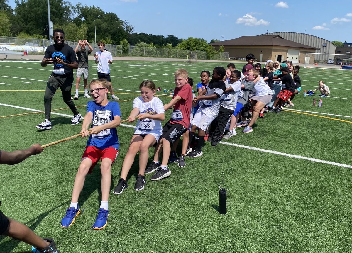 birchview_pe's tweet photo. ⁦@wayzataschools⁩ ⁦@BirchviewWPS⁩ Birchview Track and Field Day 2023 4th grade working hard! #AtBVYoumatter #track&amp;field thank you ⁦@BirchviewPta⁩ ⁦@WayzataCentral⁩ https://t.co/vDl7wKYOnq