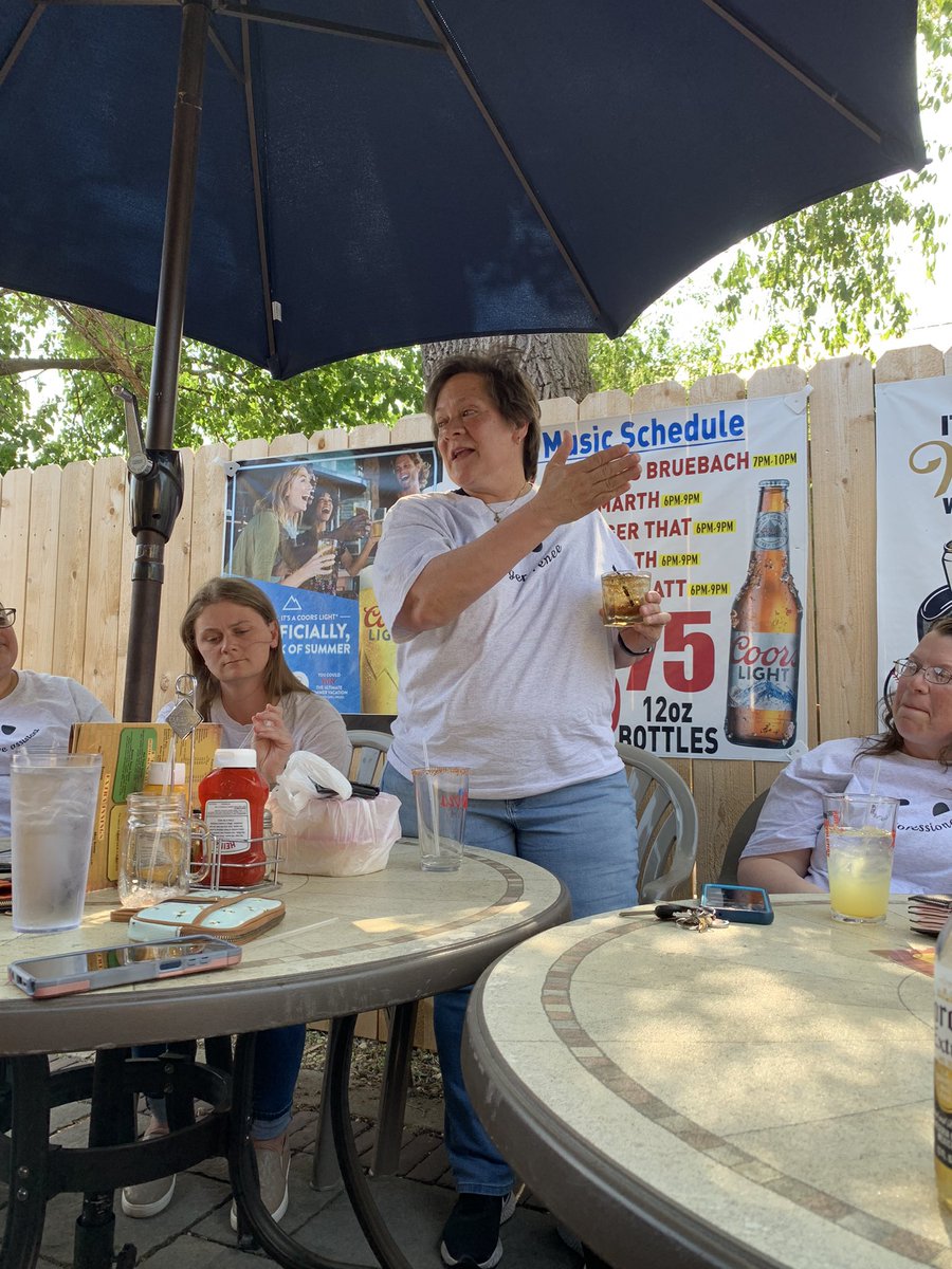jenagain68's tweet photo. GLS is the BEST work family there is! #GagesLakeSchool #schoolsoutforthesummer #Grizzlies @kweaks2340  @MeaganDwyer21 @efalcon417 https://t.co/5h59vmonUS
