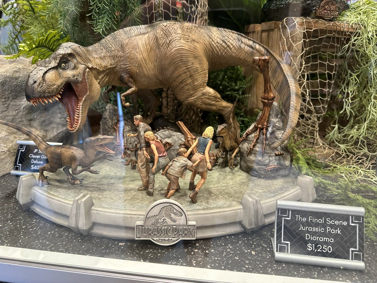 Inside Universal on Twitter "These Jurassic Park collectibles are
