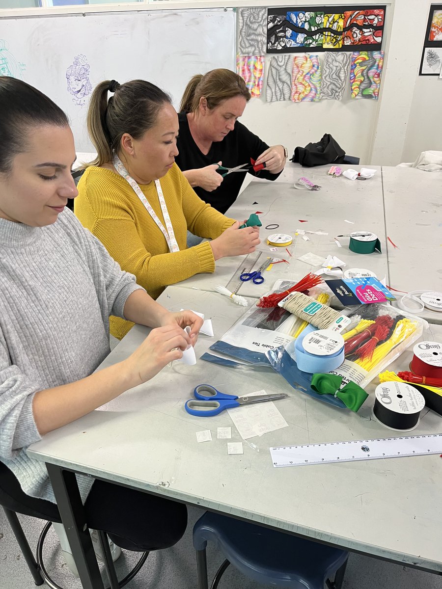HighIngleburn's tweet photo. On Wednesday afternoon teachers participated in staff wellbeing workshops to promote and improve their mental and physical health. Thank you to Mrs Davidson, Mrs Hartley, Mr Zezovski &amp; Mr Pearce for running such engaging and interactive activities.
@_iEndo @CathyArgyle https://t.co/XkEfKFtXLH