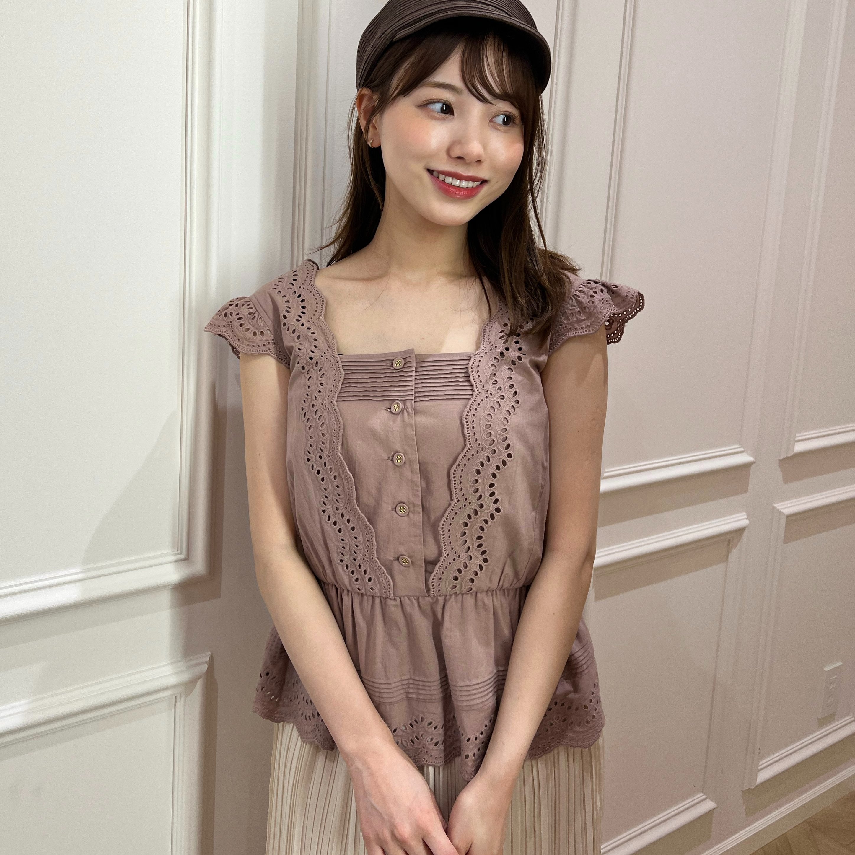 Her lip to RoyalLaceTrimmingCapePullover お早め発送 - wakashima.co.jp