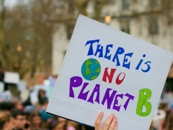 endelstamberg's tweet image. #ClimateStrike Week 192
#FightFor1Point5 Week 127

The extreme weather phenomena like droughts are the evidence of the climate emergency! We need urgent #ClimateActionNow! 
❤️☮️🌍🌏🌎💧🌳🌱🌿🌺🌼🏵️🌻🌞🦋

#ClimateStrikeOnline #NetzStreikFuersKlima #ClimateStrike #FightFor1Point5