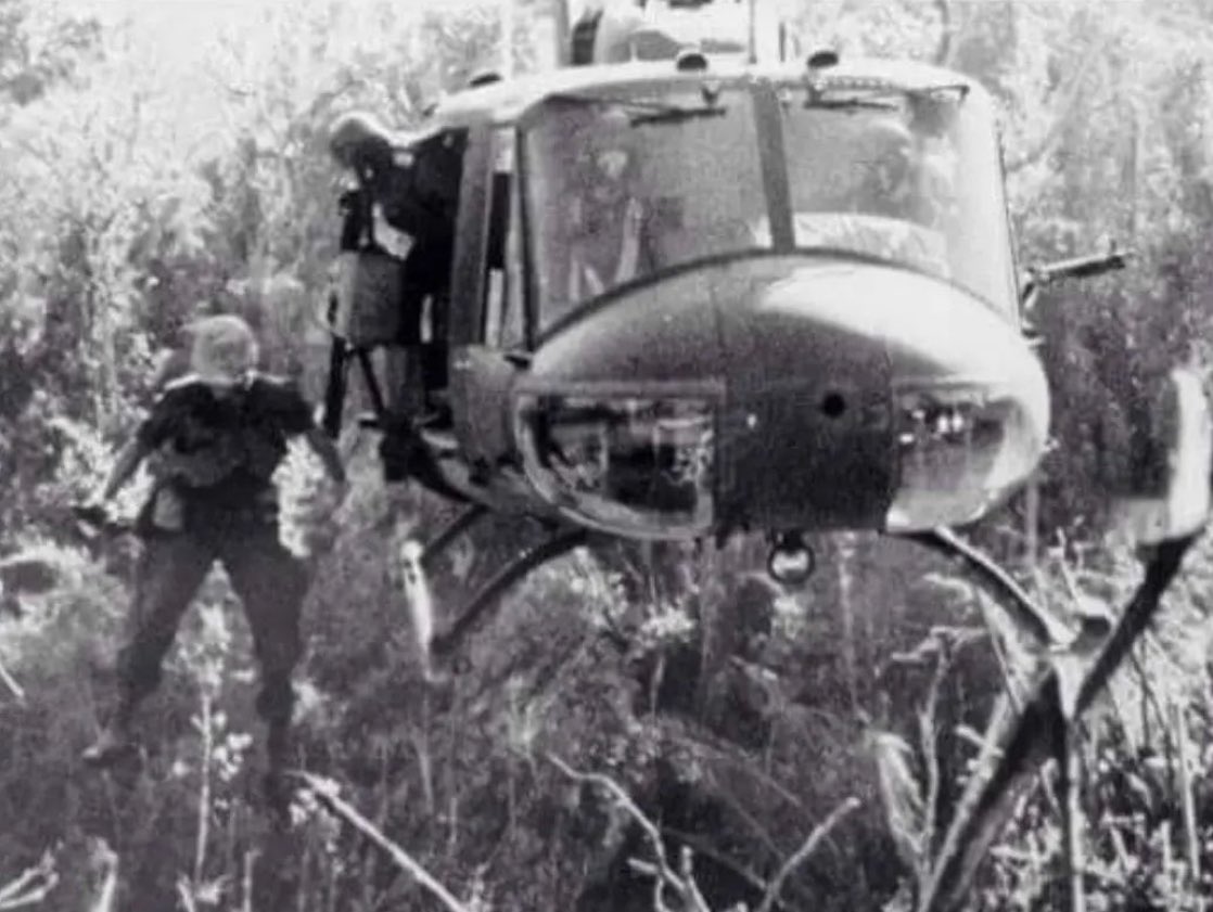 Vietnam 1968 LZ Swinger