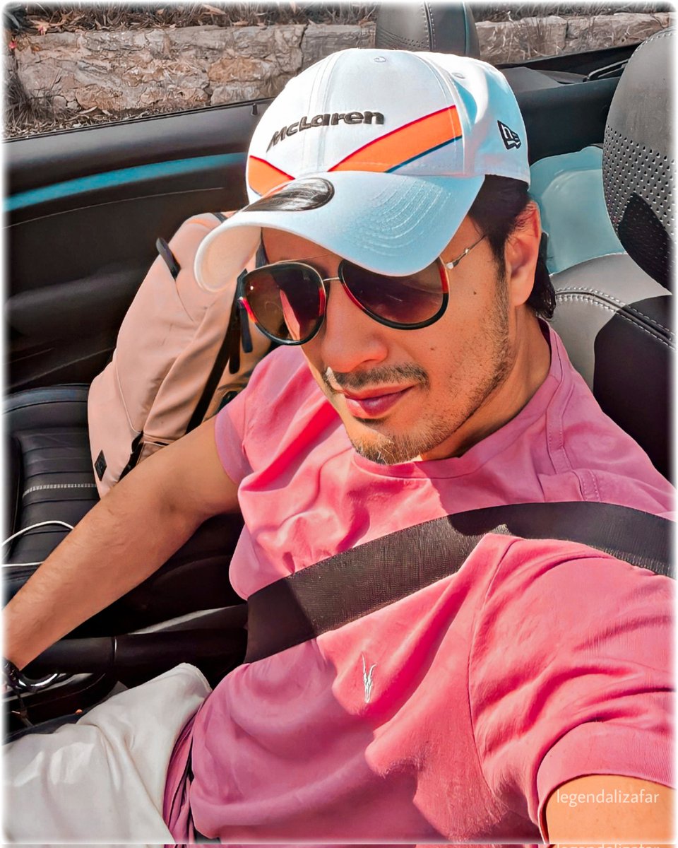 𝑨𝒍𝒊 𝒁𝒂𝒇𝒂𝒓 👑❤️ 𝑨𝒕 𝑪𝒂𝒏𝒆𝒔 𝑭𝒓𝒂𝒏𝒄𝒆 🌺
𝑹𝒆𝒄𝒆𝒏𝒕 𝑺𝒆𝒍𝒇𝒊𝒆 😻😻

#alizafar #legendalizafar #lollywood #cannesfrance #bhaeehazirhai #actor #singer #pakistan