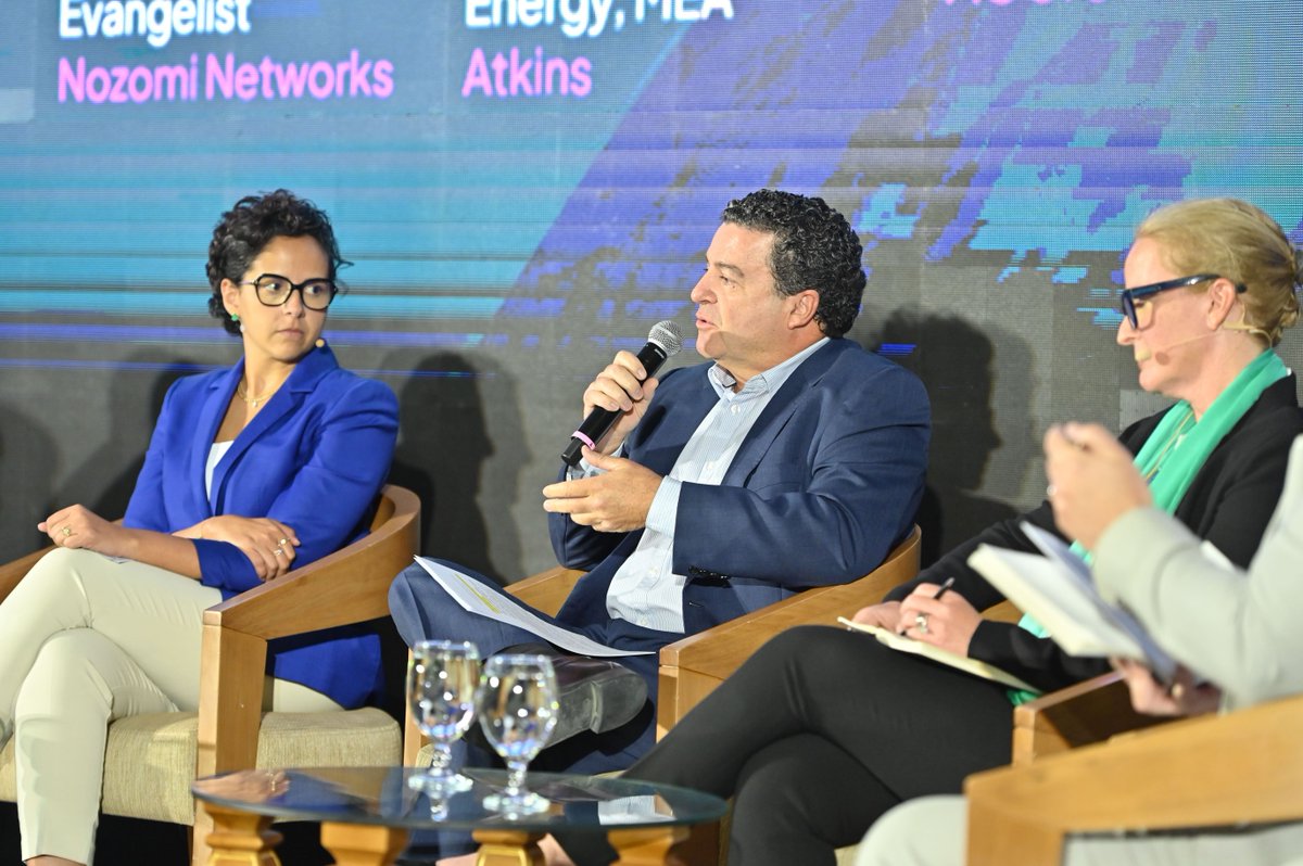 ACCIONA_ME's tweet image. We participated last week at the Energy &amp;amp; Sustainability Summit organized by @MEConstructionN to talk about the future of #energy in the GCC ⚡🍃

#EASSummit #BigProjectME