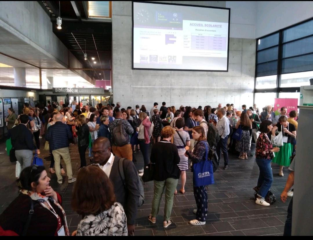 ACTIVE team BPH (@activebph) on Twitter photo Excellente présentation de notre directrice d'équipe Pr Hélève Amieva au 4ème congrès de la SF3PA à Limoges. Stratégie de prévention du vieillissement : Quelles données épidémiologiques ?
<a href="/BPH_Research/">BORDEAUX POPULATION HEALTH Center</a>, <a href="/TchallaAchille/">Prof. Achille Tchalla</a> , @GerontopoleNA Excellente présentation de notre directrice d'équipe Pr Hélève Amieva au 4ème congrès de la SF3PA à Limoges. Stratégie de prévention du vieillissement : Quelles données épidémiologiques ?
<a href="/BPH_Research/">BORDEAUX POPULATION HEALTH Center</a>, <a href="/TchallaAchille/">Prof. Achille Tchalla</a> , @GerontopoleNA