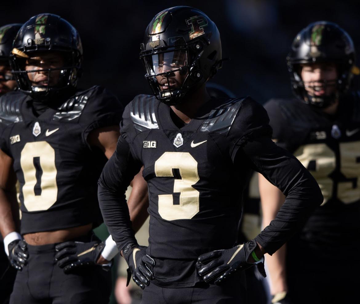 JustinHopkins26's tweet photo. AGTG... After a great conversation with @CoachCarterPur I am honored to receive my first D1 scholarship offer from The University of Purdue⚫️🟡@SWiltfong247 @CoachTBarr @NCEC_Recruiting @supermax100_ @NatlPlaymkrsAca @CedrickWilson13 @BallHawkU @EnsworthFB @CoachRocBatten https://t.co/YyyJ0yBoEt