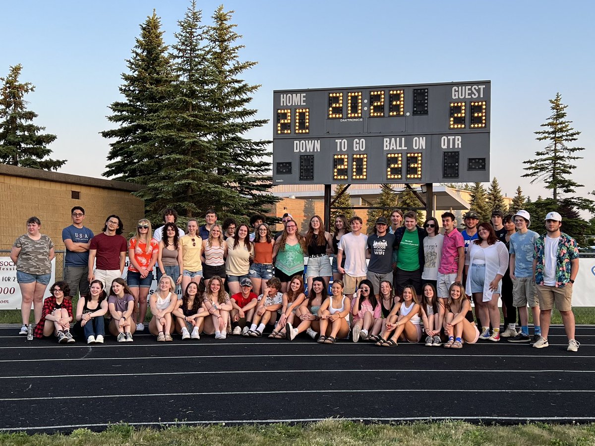 🌅🎓 Senior Sunset for the Class of 2️⃣0️⃣2️⃣3️⃣! It’s been a pleasure having you walking our hallways, in our classrooms, on our teams, as well as being leaders for the underclassmen. You will be missed! 

🥹 We know you’ll make us proud! 

#GoWarriors⚔️