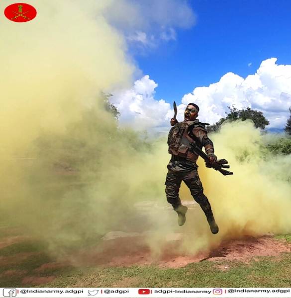 The final roar is mine...

#FearlessFriday
#IndianArmy
#OnPathToTransformation.