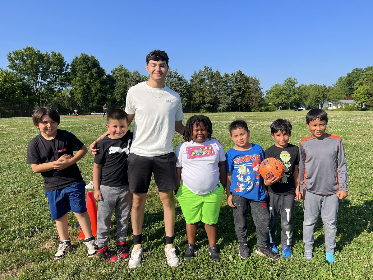 Meghan Kelly tweet media