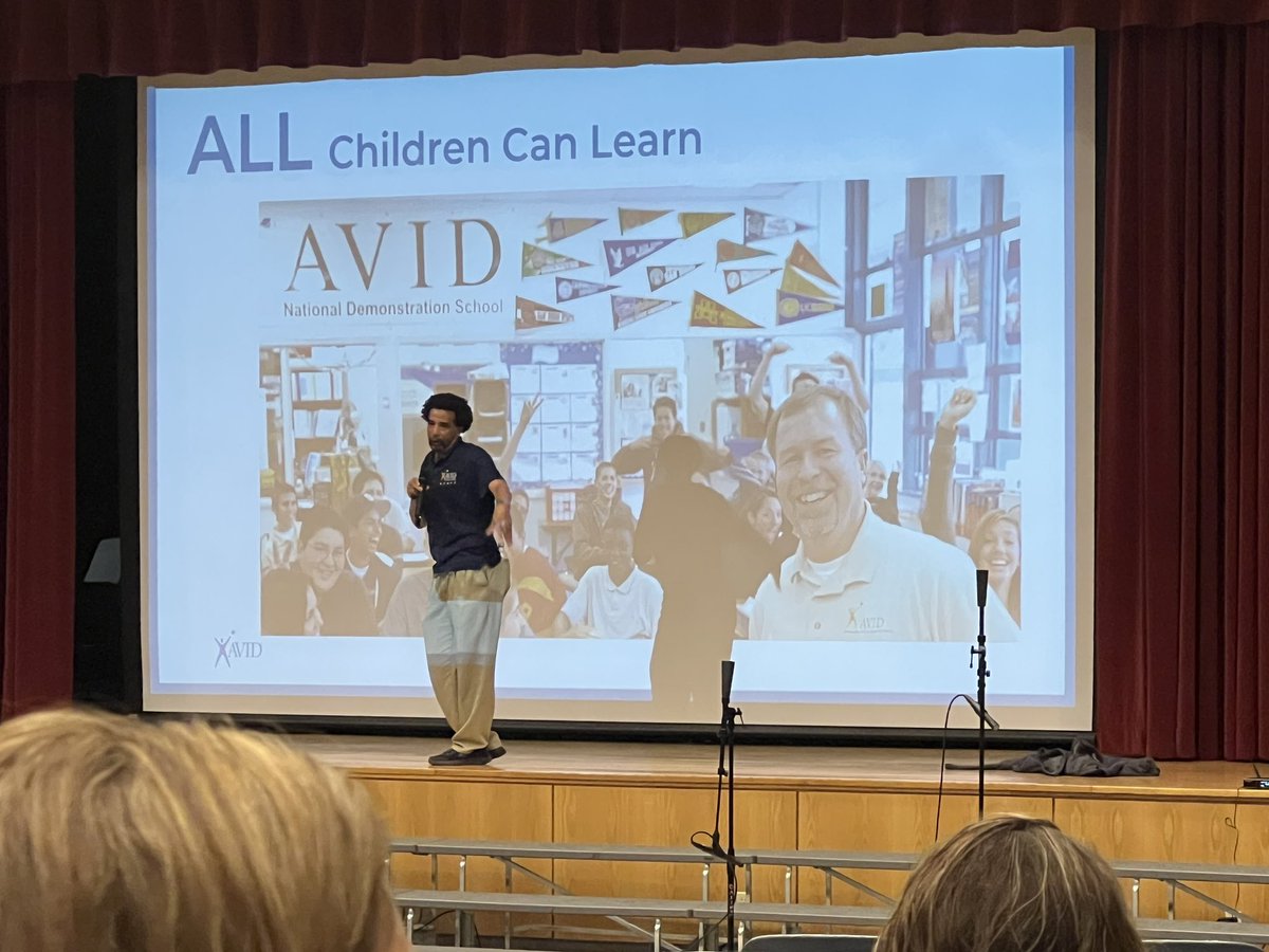 AnibalSolerJr's tweet photo. Thank you @pbriggs728 from @AVIDEasternDiv  for dropping some practical and easily applicable strategies for our staff. All children can learn!   #AVID #opportunitygap #avidize #dollarbilltest https://t.co/CFYuzUrvHx