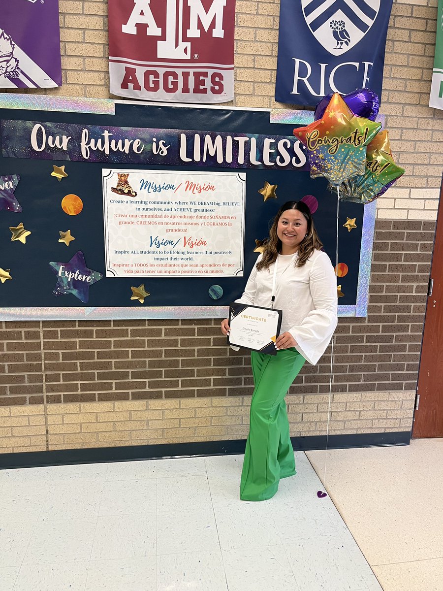 Congratulations to our wonderful Family Engagement Specialist Ms. Estrada! Today she was recognized for her hard work and dedication throughout the year! @ameliacortes23 @jillbalzer