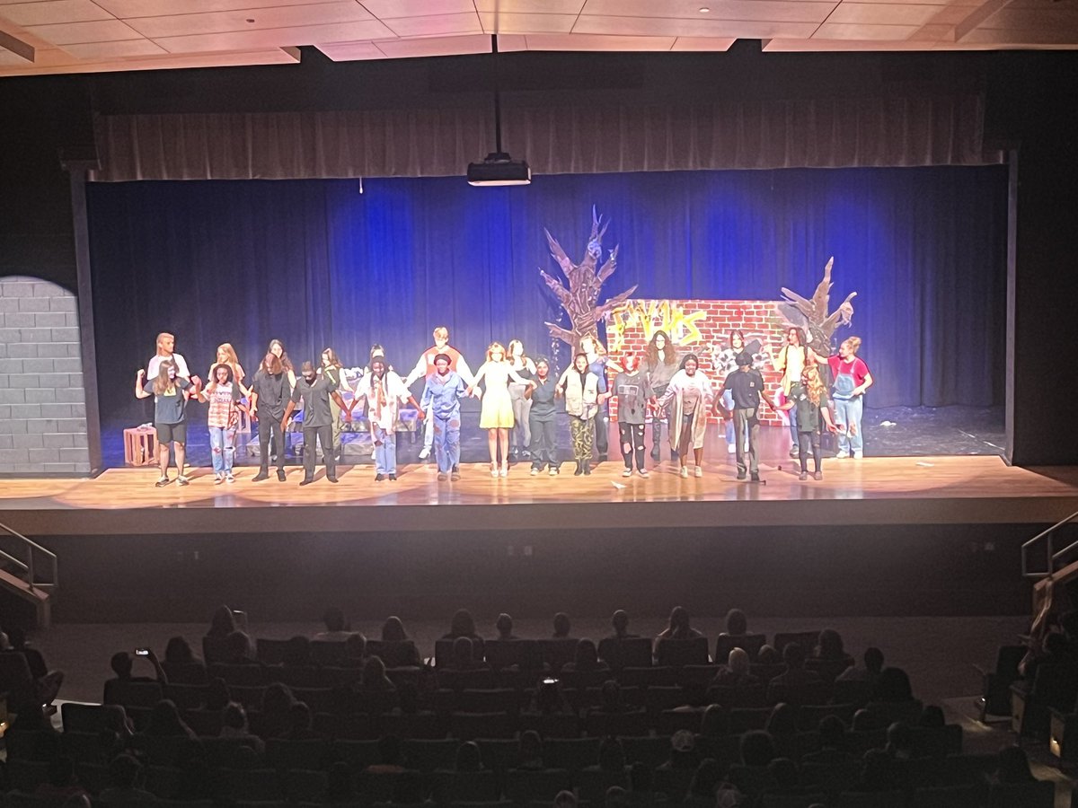 plmac80's tweet image. Our last performances! Beginning and Honors theatre rocked it out today! Always proud of the work these students create! @fvhs_theatre @FuquayVarinaHS